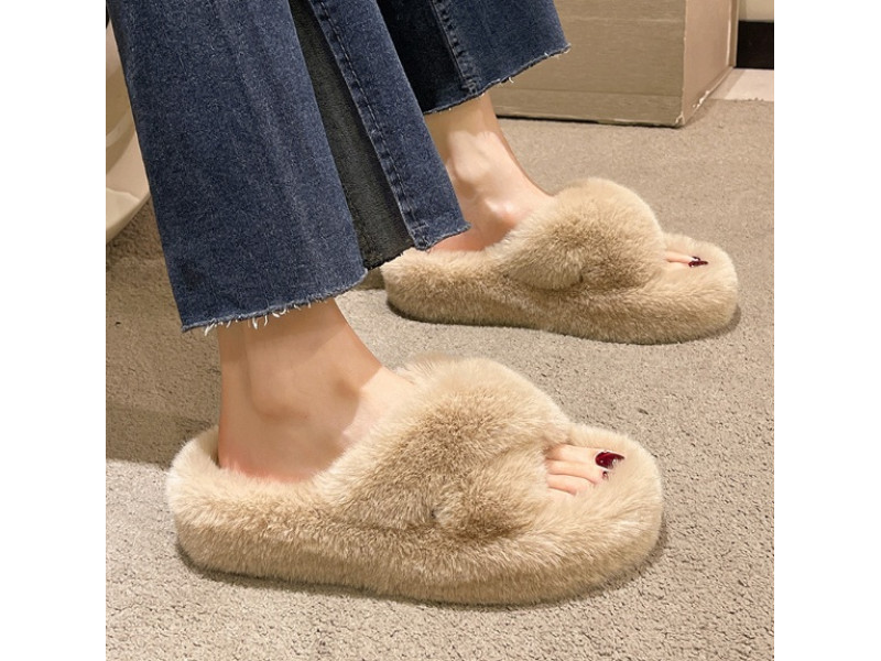 Fashion Slippers Women Winter Warm Flat Indoor Floor European Style Home Faux Fur Platform Ladies Flip Flops Fashion Slippers Women Winter Warm Flat Indoor Floor European Style Home Faux Fur Platform Ladies Flip Flops
